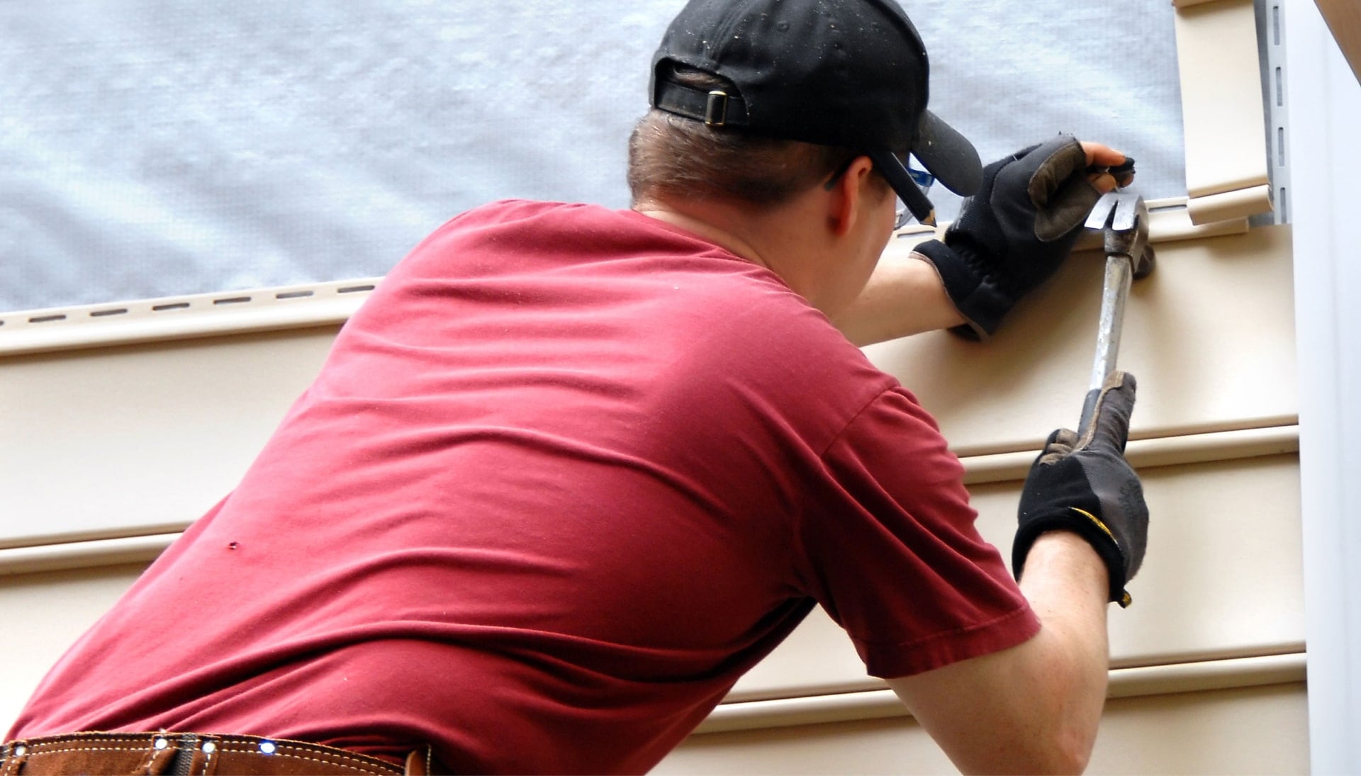Highly-trained siding replacement services in Long Island, New York